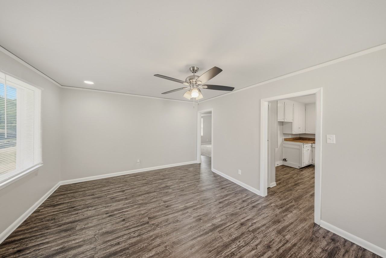 2 Hays Ct - Photo 5 of 17