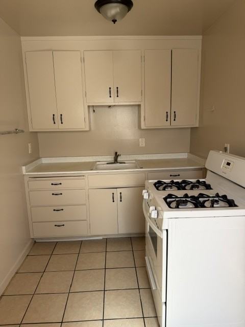 609 S 21st St - Photo 5 of 8