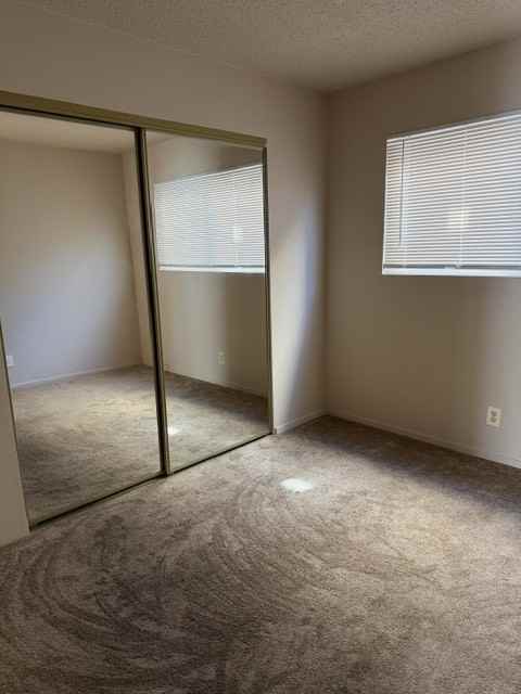609 S 21st St - Photo 6 of 8