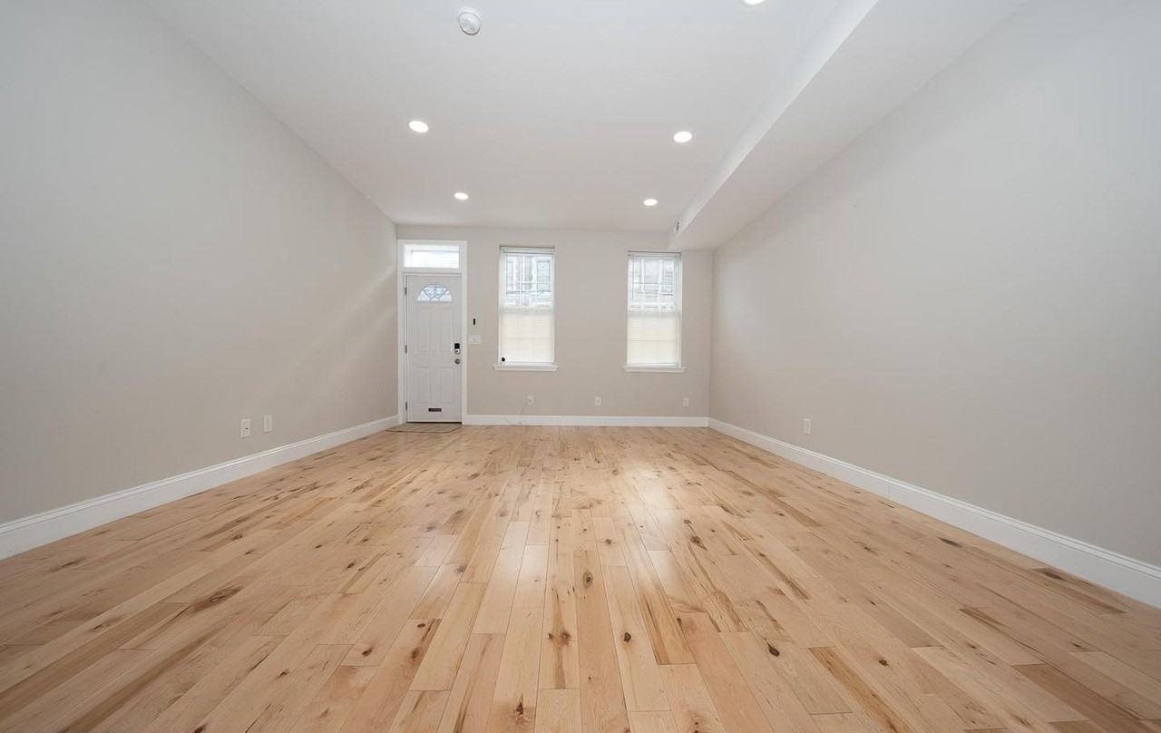 205 Mifflin St - Photo 3 of 24
