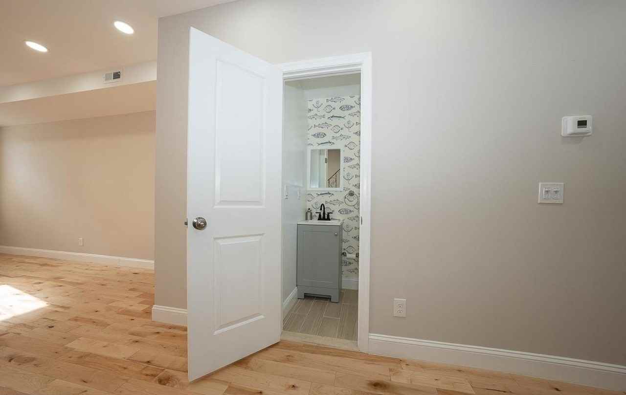 205 Mifflin St - Photo 4 of 24
