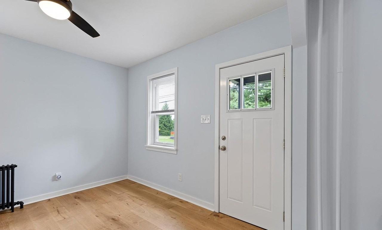 419 Mcfarlan Rd - Photo 4 of 24
