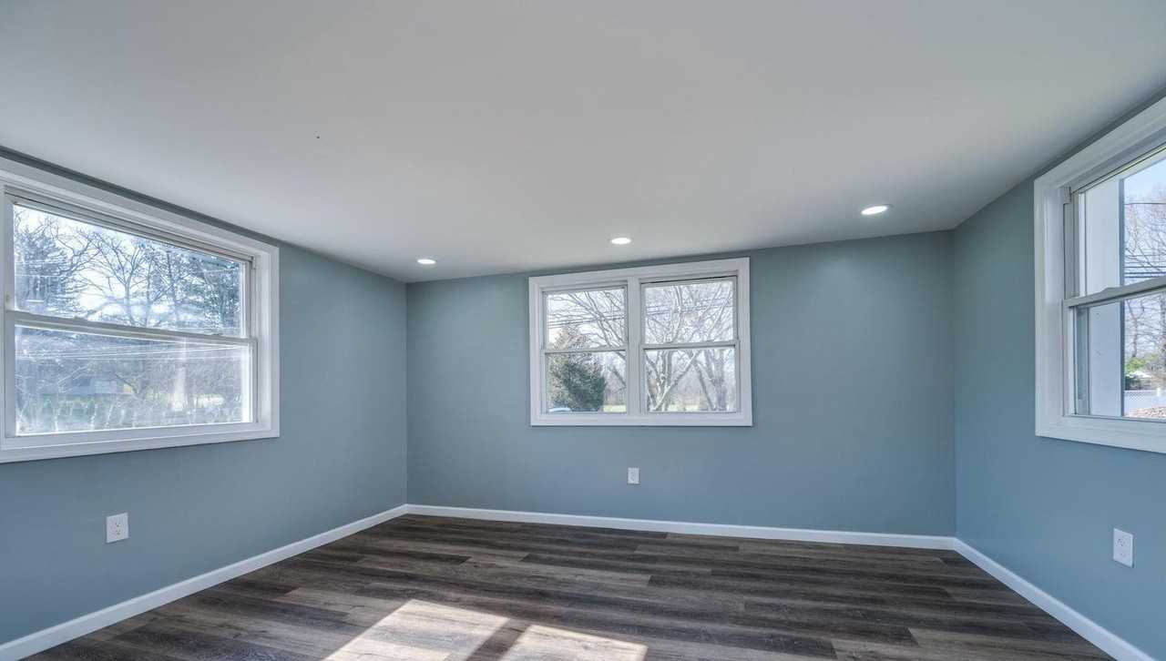 3247 State Hill Rd - Photo 3 of 31
