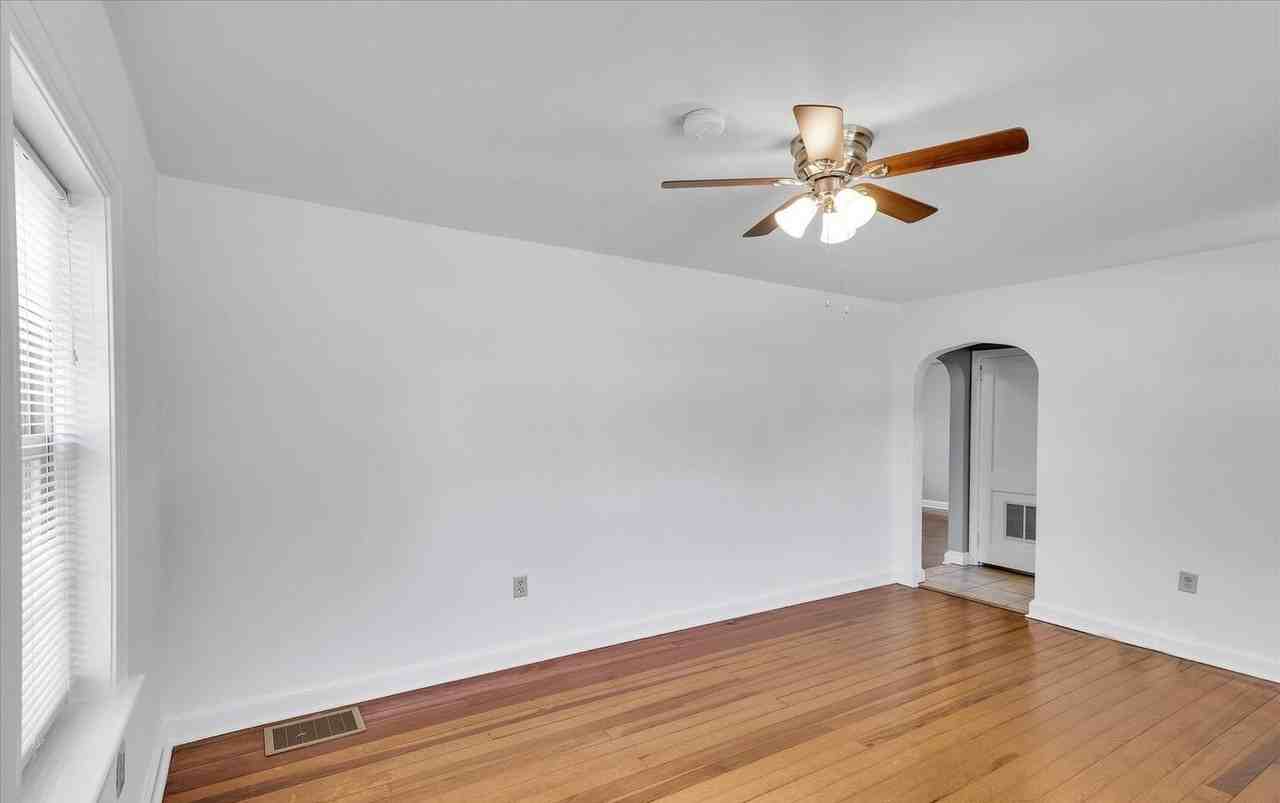 348 Madison St - Photo 6 of 27