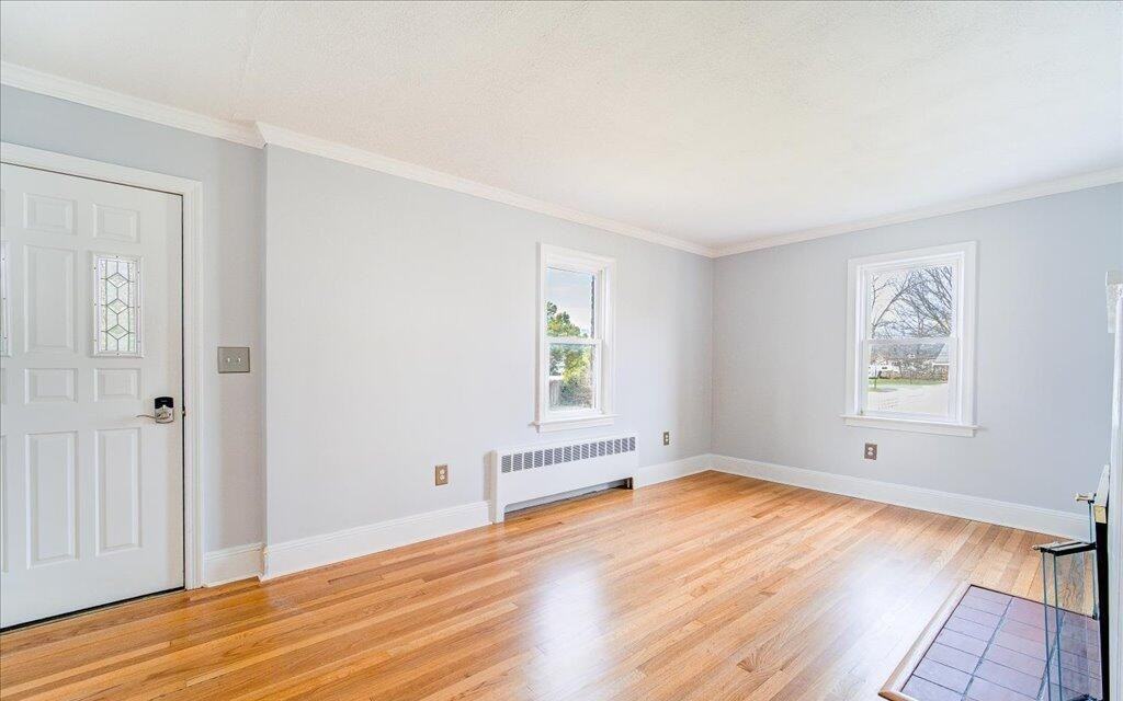229 Bayard St - Photo 5 of 30