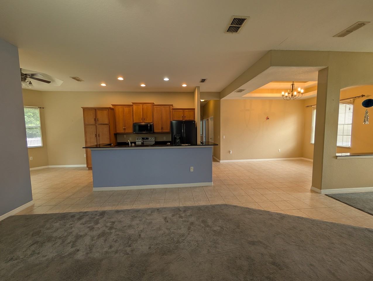 39 Greentree St - Photo 3 of 45