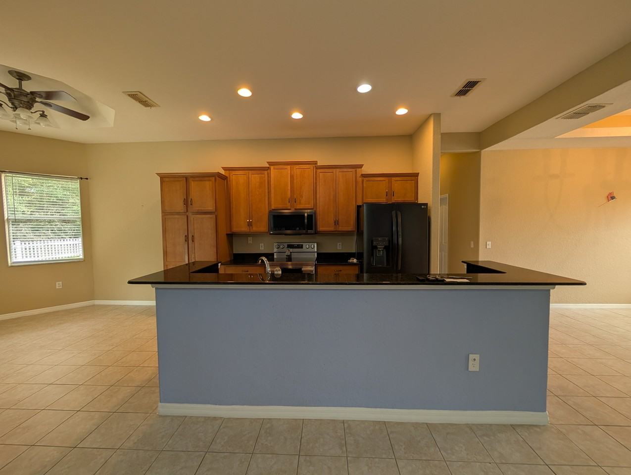 39 Greentree St - Photo 4 of 45