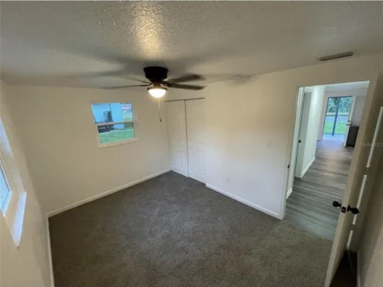 855 Nw 5th St - Photo 7 of 12