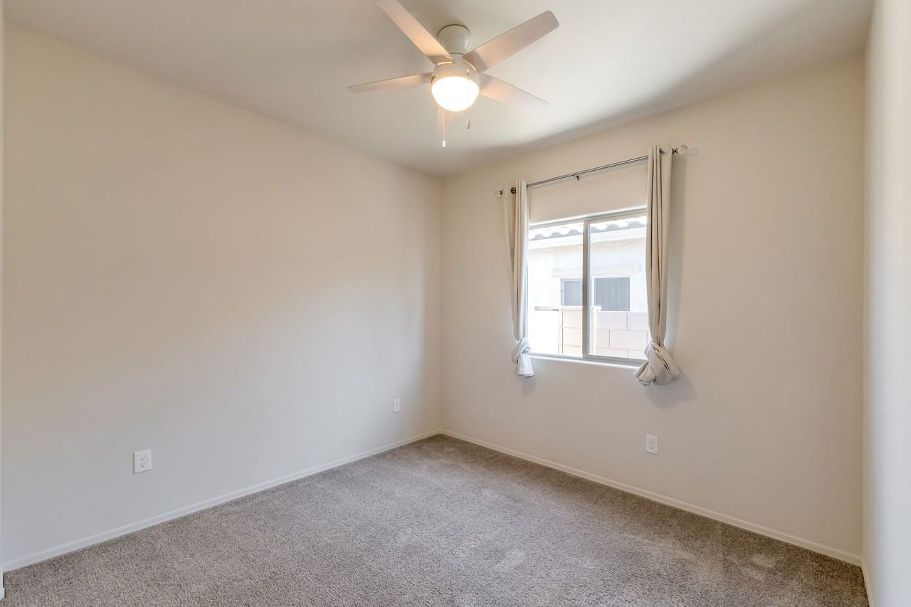 10974 W Whitton St - Photo 7 of 27