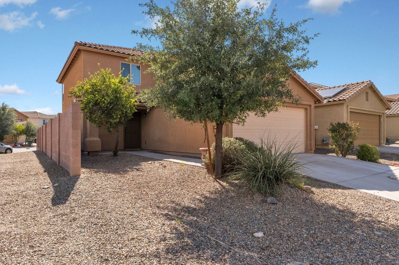 895 W Calle Arroyo Norte - Photo 2 of 28
