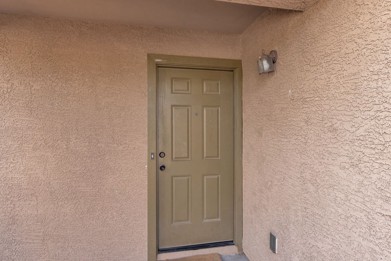 895 W Calle Arroyo Norte - Photo 3 of 28