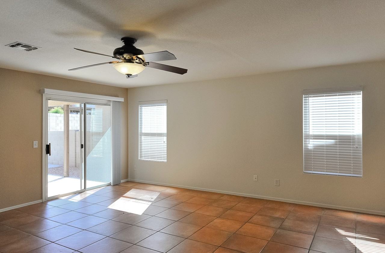 9260 N Red Diamond Ave - Photo 4 of 26