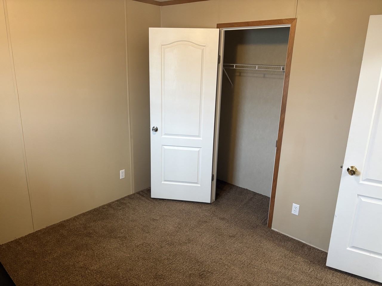 503 Sunrise Ln - Photo 5 of 8
