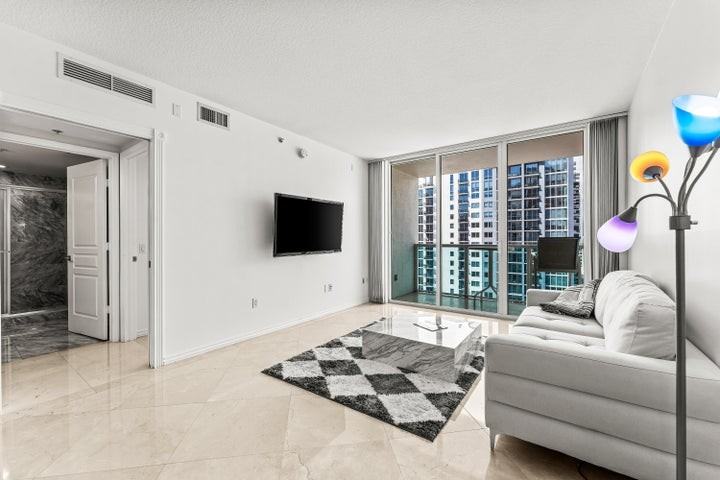 350 Southeast 2nd Street #2480 - Photo 5 of 8