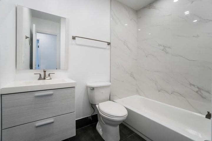 4329 Northwest 115th Avenue - Photo 6 of 7