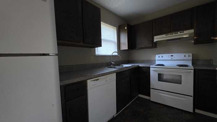 3918 Timberlake Rd #16 - Photo 3 of 5