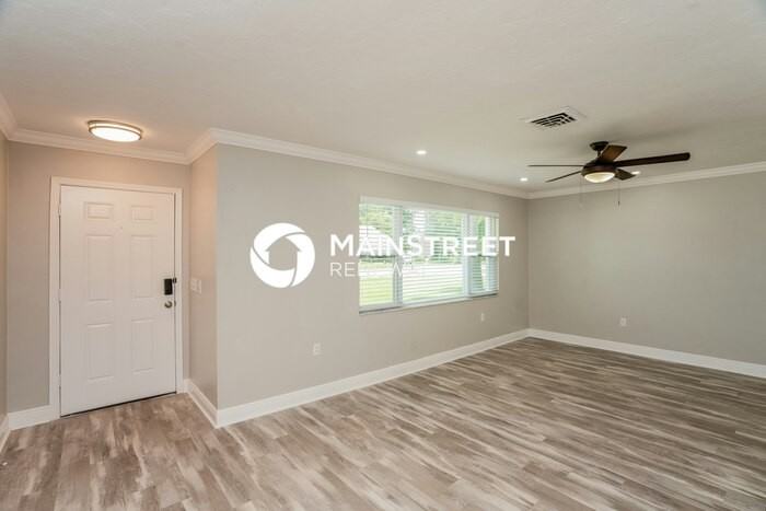 4632 Alligator Dr - Photo 3 of 16