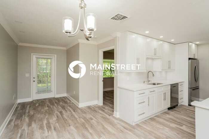 4632 Alligator Dr - Photo 4 of 16