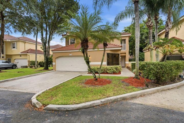 11375 Lakeview Drive #68-U - Photo 2 of 8