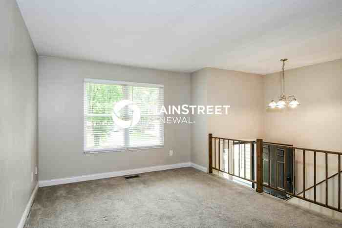 12042 Spanish Blvd - Photo 2 of 15