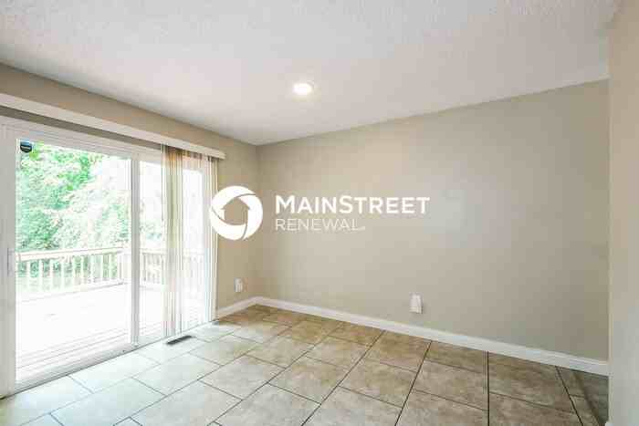 12042 Spanish Blvd - Photo 5 of 15