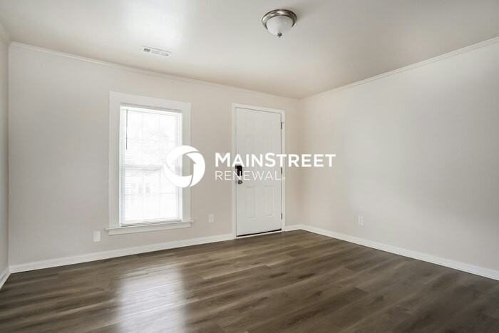 1413 Maplewood Dr - Photo 2 of 16