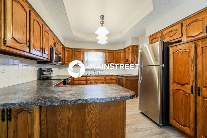 1312 Ne Ball Dr - Photo 6 of 17