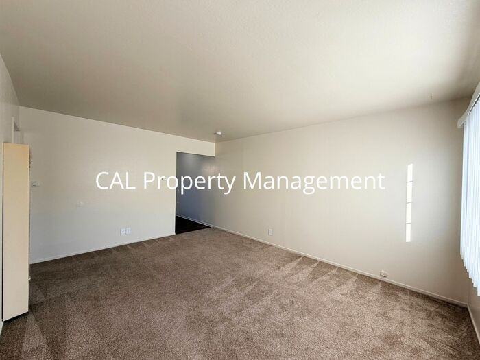 8 Villa St #15 - Photo 2 of 23