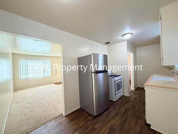 8 Villa St #15 - Photo 5 of 23