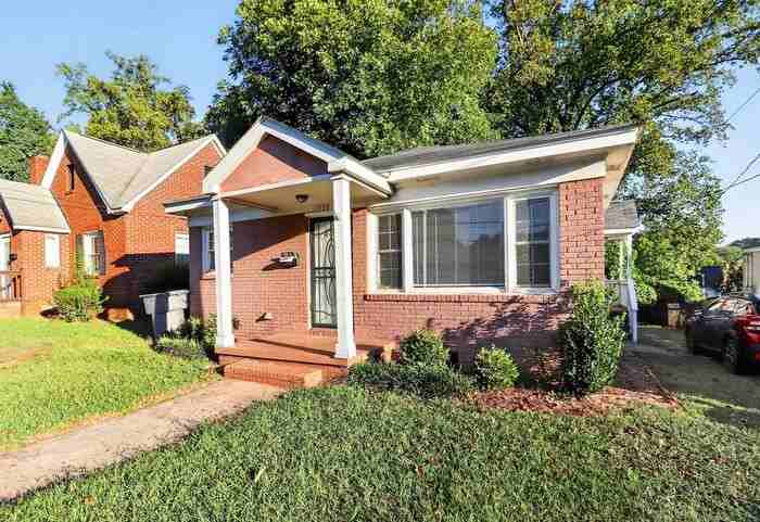 1908 Woodcrest Ave - Photo 2 of 30