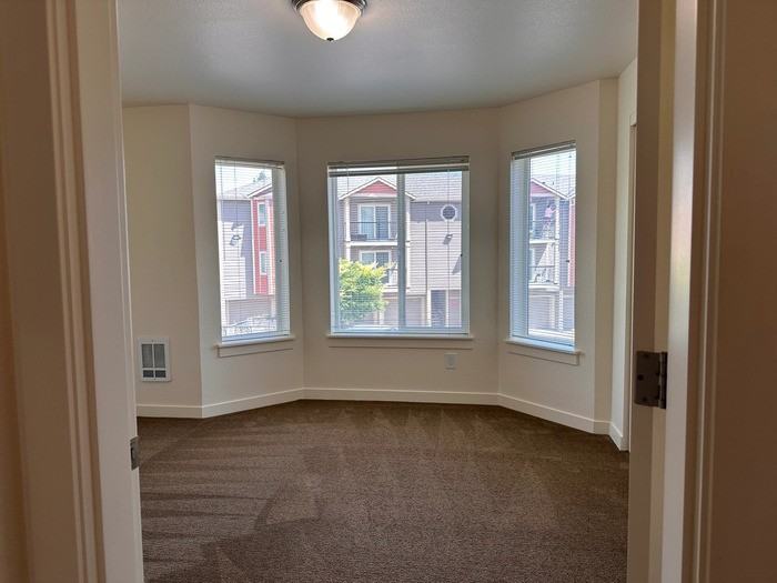 9520 Sw Greenburg Rd #23 - Photo 4 of 20