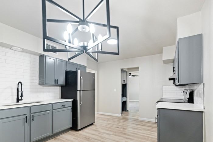400 Nw 85th St - Photo 2 of 12