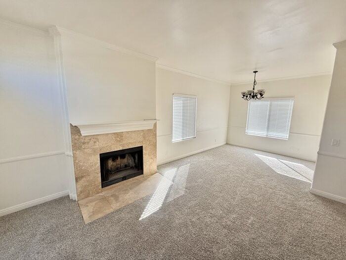 39663 Old Spring Rd - Photo 4 of 5