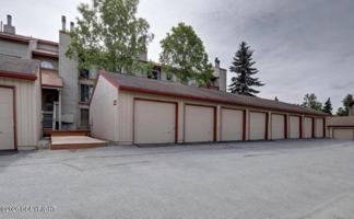 featured image of 9645 Independence Dr #111