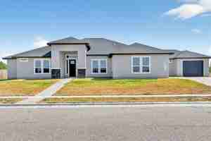 featured image of 2110 Sera St