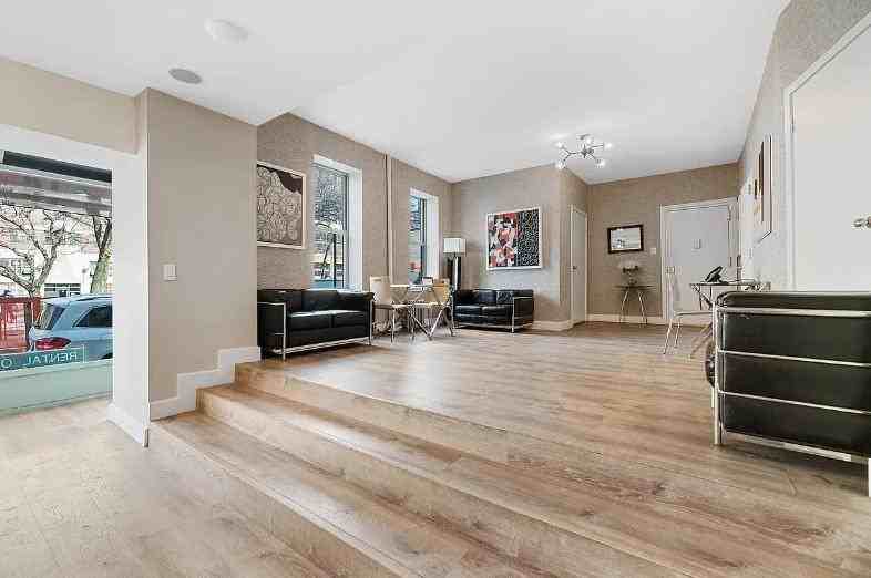 235 W 63rd St #6A - Photo 5 of 10