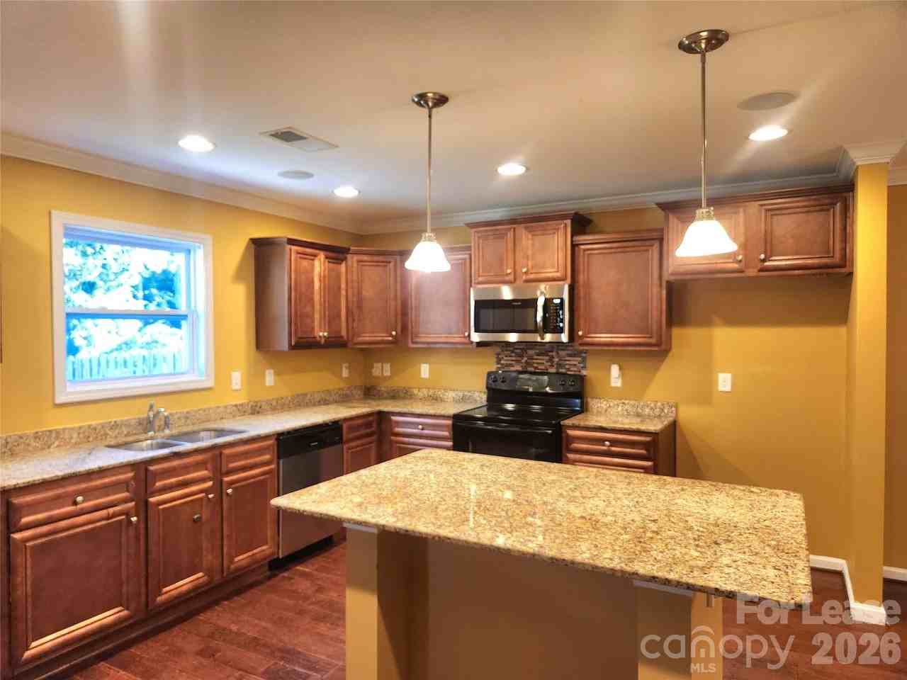 1168 Triple Crown Ct - Photo 4 of 30
