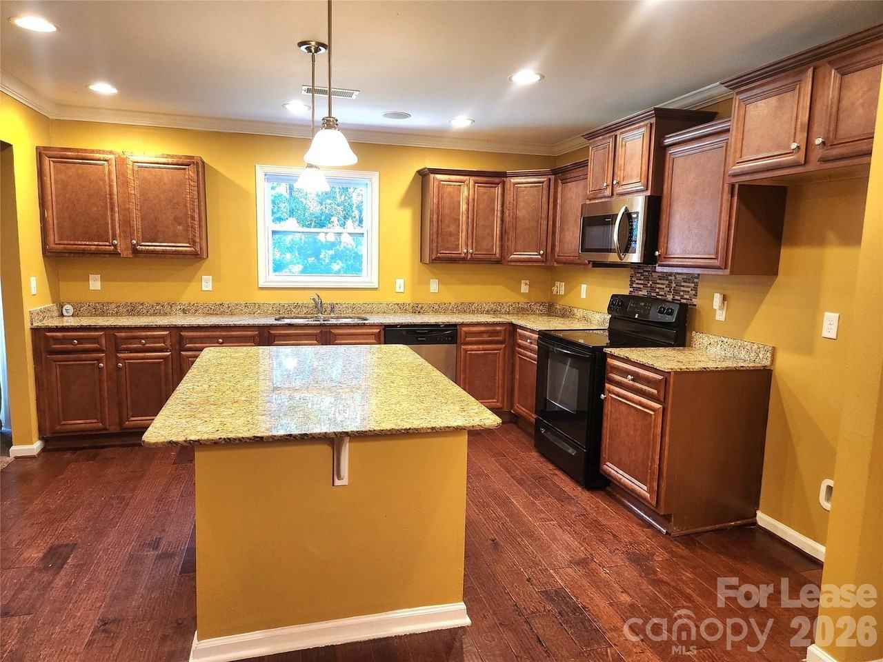 1168 Triple Crown Ct - Photo 7 of 30