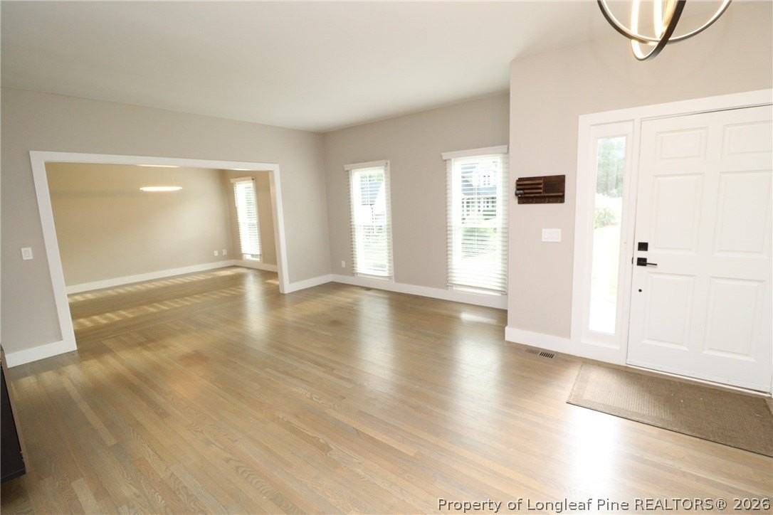 106 Kensbury Cir - Photo 3 of 50