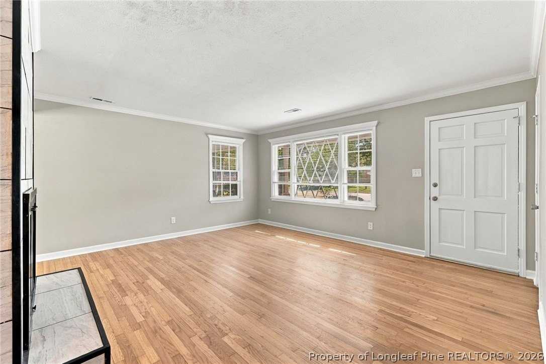 6312 Kincross Ave - Photo 4 of 39