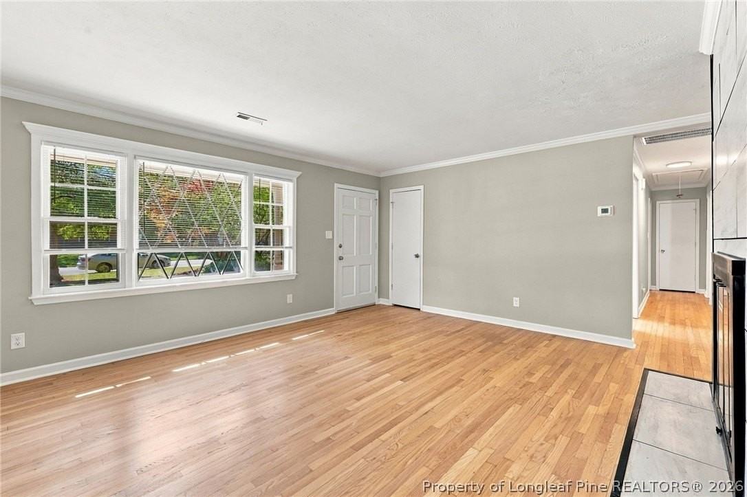 6312 Kincross Ave - Photo 5 of 39