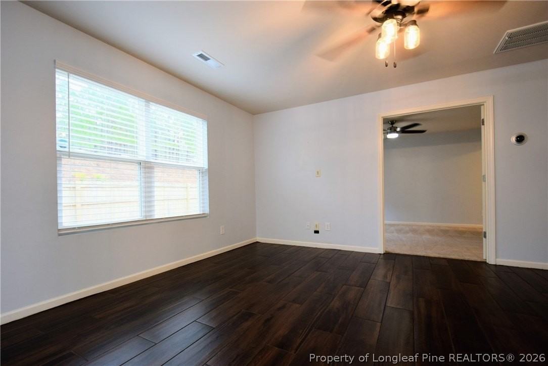 140 Hallow Oak St - Photo 5 of 34