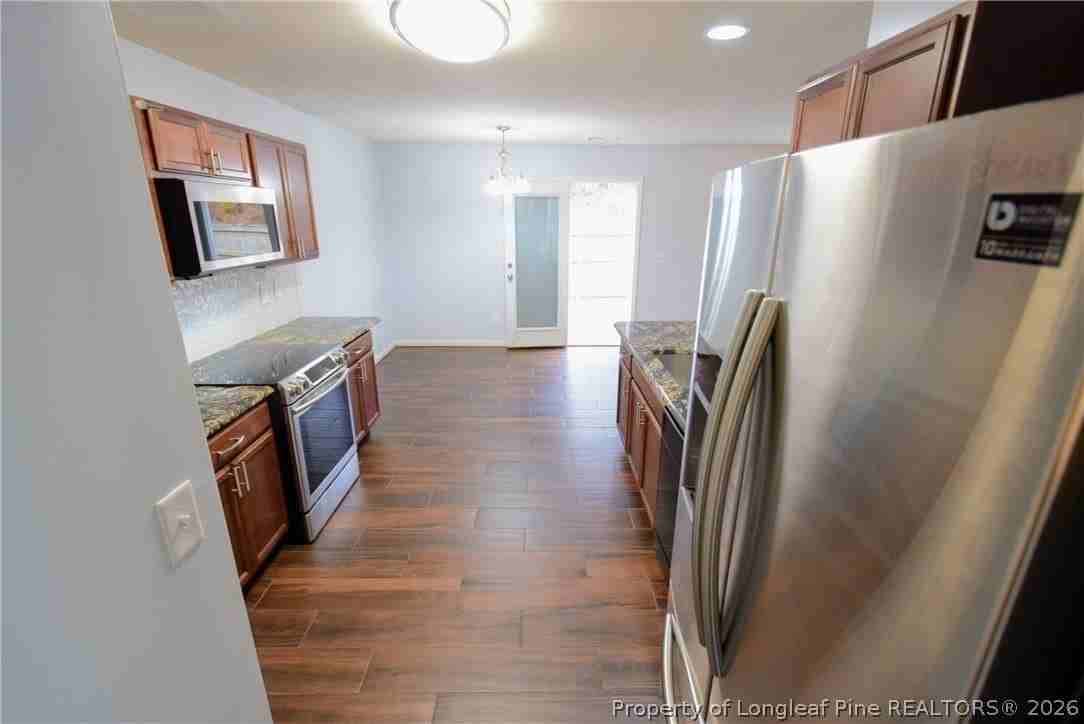 140 Hallow Oak St - Photo 7 of 34