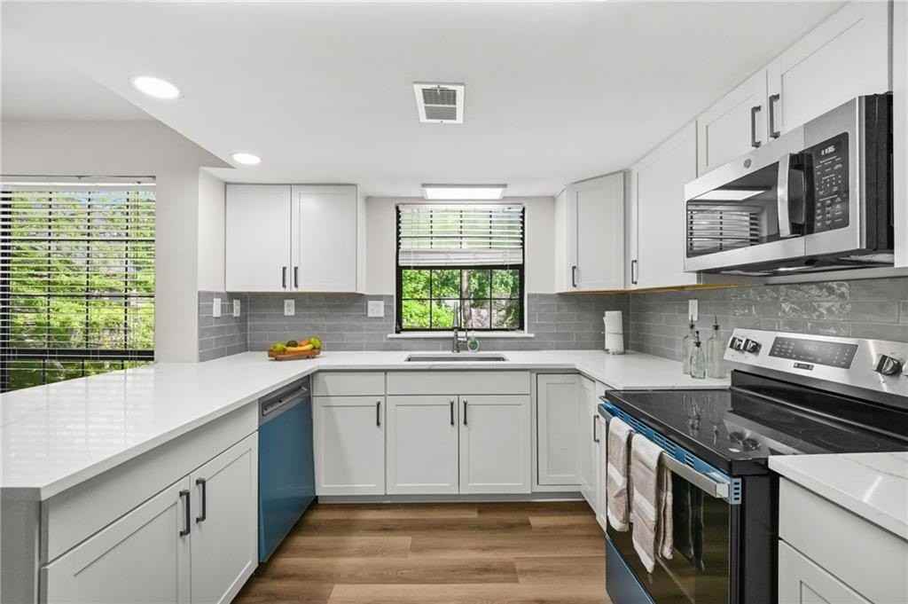 3038 Steeplechase - Photo 3 of 45