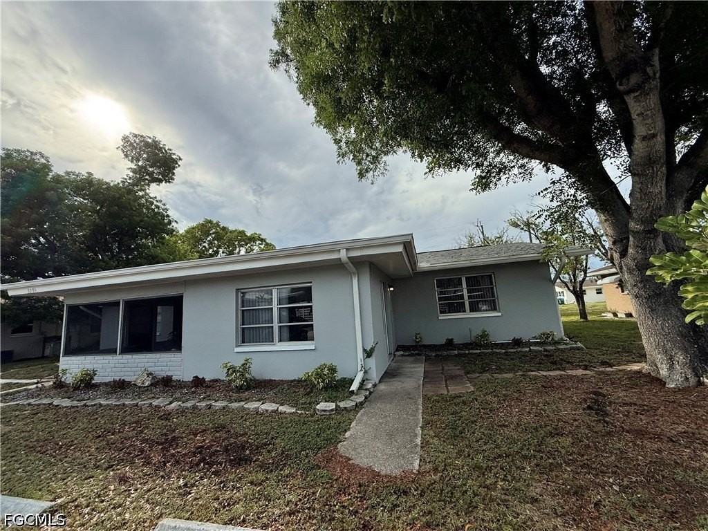 329 Tudor Dr #R - Photo 4 of 12
