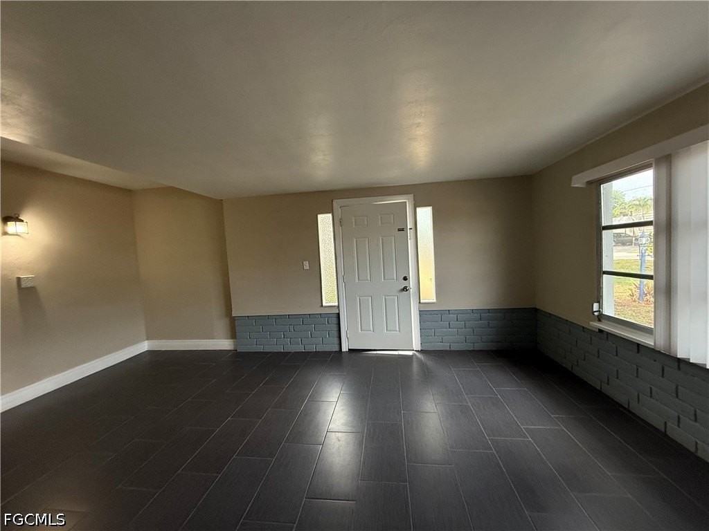 329 Tudor Dr #R - Photo 7 of 12