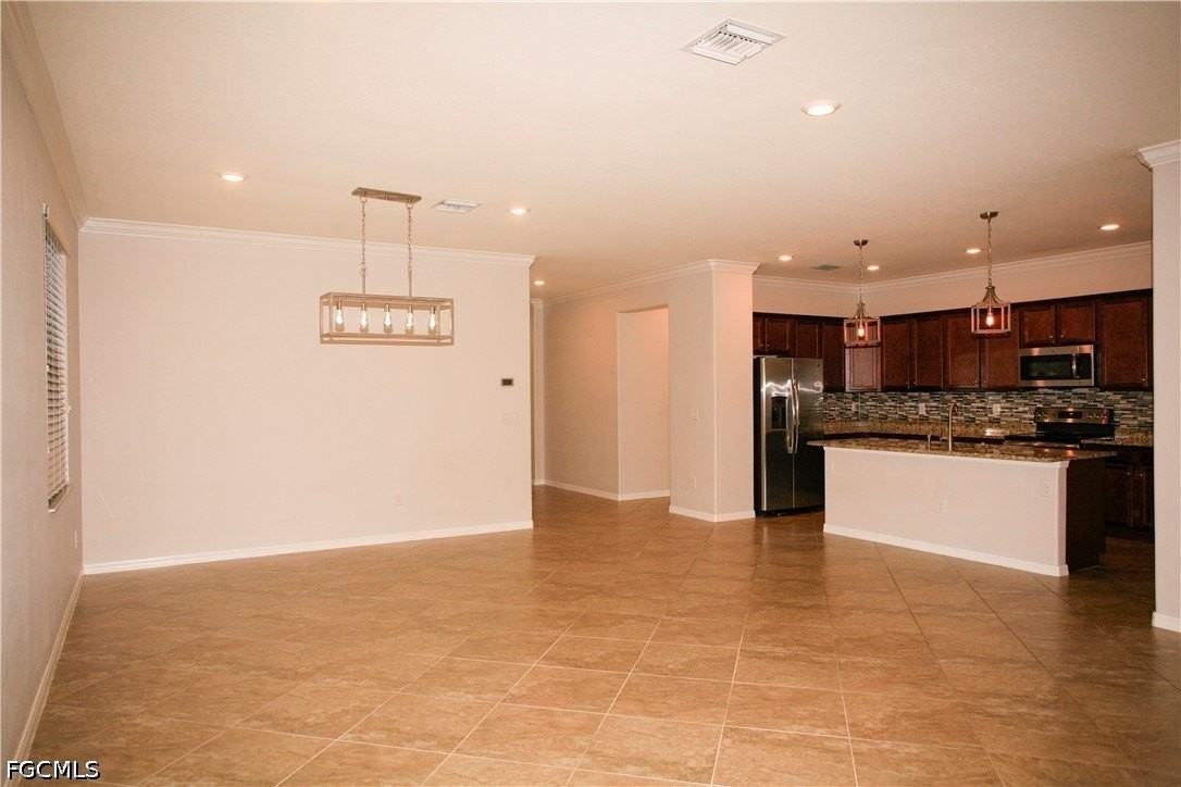 14495 Vindel Cir - Photo 5 of 32