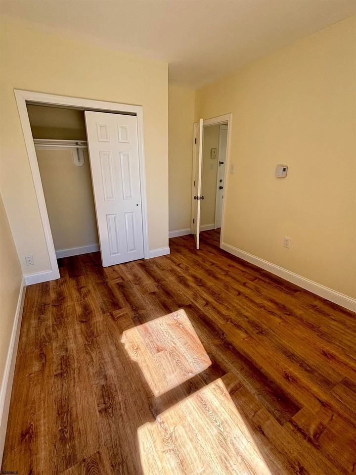 33 S North Carolina Ave - Photo 6 of 16