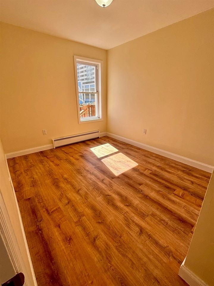 33 S North Carolina Ave - Photo 7 of 16