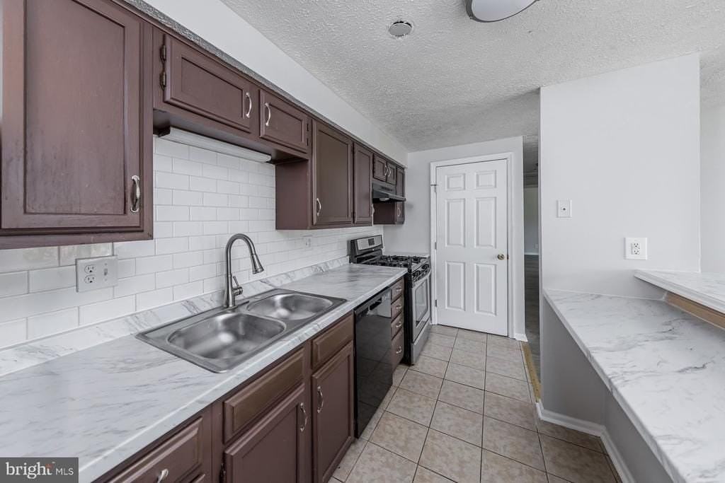 146 Kenwood Dr - Photo 6 of 13